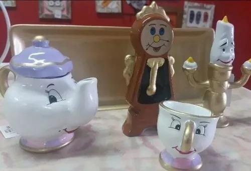 Imagem 4 de 5 de Kit A Bela E A Fera Xícara Bule Castical Relogio Bandeja
