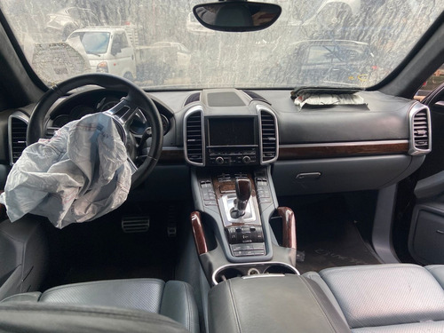Sucata Porsche Cayenne Turbo 4.8 V8 2011 Gasolina 500cvs