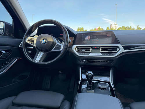 BMW Serie 3 3.0 330i Sedan Sport Line 252cv