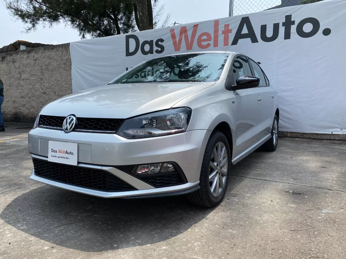 Volkswagen Vento 1.6 Highline At