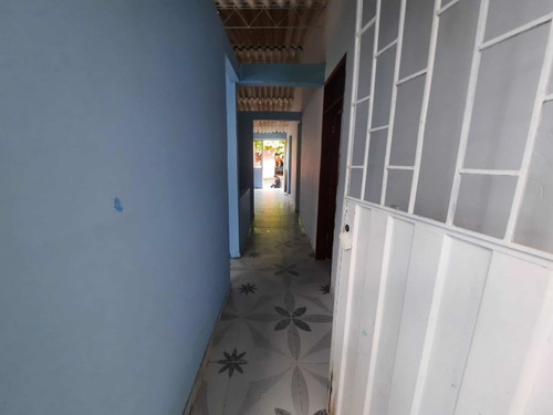 Imagen 17 de 21 de Casa De 3 Habitaciones Un Baño, Garaje Amplio. Barrio La Reliquia