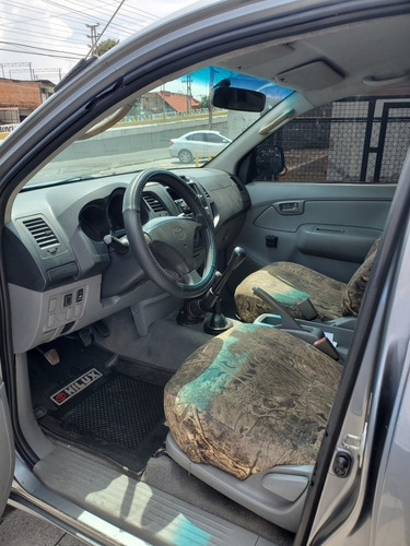 Imagen 8 de 13 de Toyota Hilux 2.7 Sincrónica