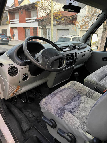 Imagen 10 de 18 de Renault Master 2008 2.5 L1h1 G9u Pkele Furgon Corto Tb