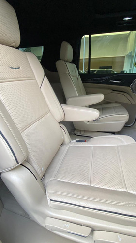 Cadillac Escalade Esv (version Larga ) 2022