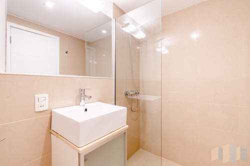 Imagen 5 de 28 de Apartamento De Tres Dormitorios En Suite En Alquiler Con Vista El Mar En Primera Línea Playa Brava