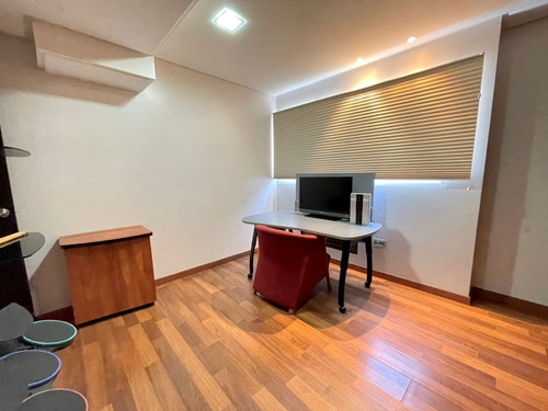 Imagen 17 de 27 de Av-1020 Zona Este Penthouse Edificio Alfa Sector La Lago