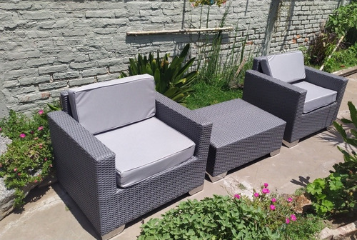Imagen 3 de 5 de Muebles De Exteriores