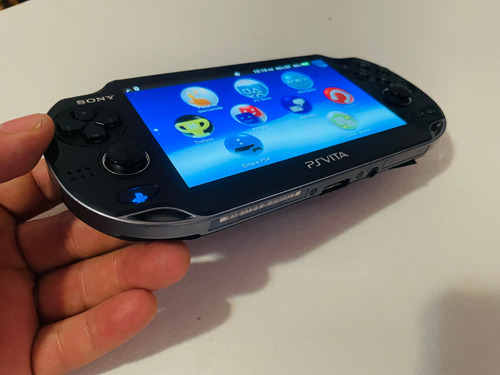 Ps Vita +64gb , Henkaku Enzo +cargador + Regalos 