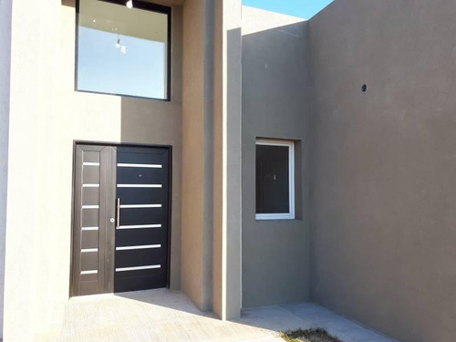 Imagen 3 de 23 de Casa En Venta En El Canton Barrio Puerto Lote A Espejo De Agua