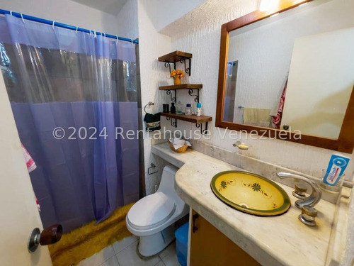 Apartamento Con Terraza Excelente Ubicación!!! En Alquiler La Carlota I