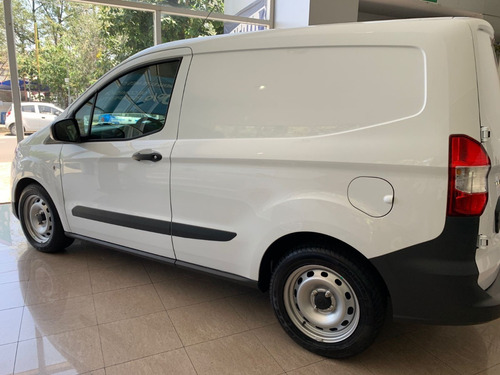 Imagen 2 de 9 de Transit Courrier Van T01