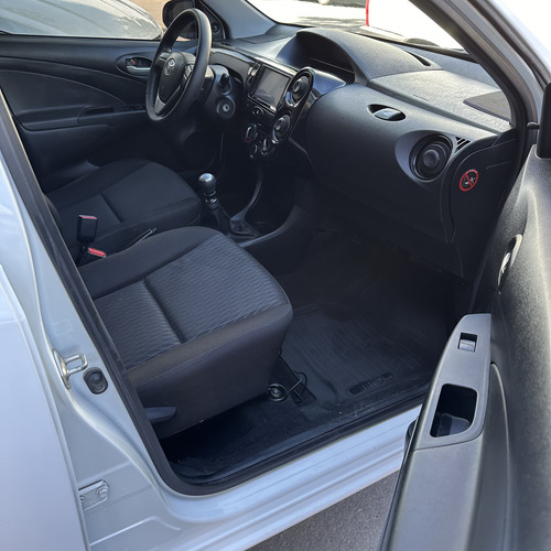 Toyota Etios 1.5 X 6mt My19