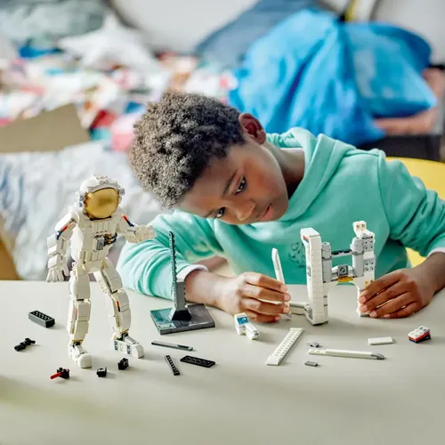 Lego Creator 31152 Astronauta 647 Peças | Parcelamento sem juros