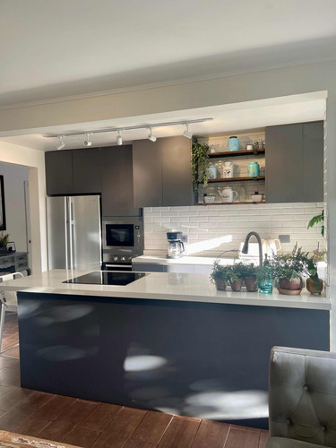 Único Y Hermoso Duplex De 4 Dormitorios Más Sala De Estar