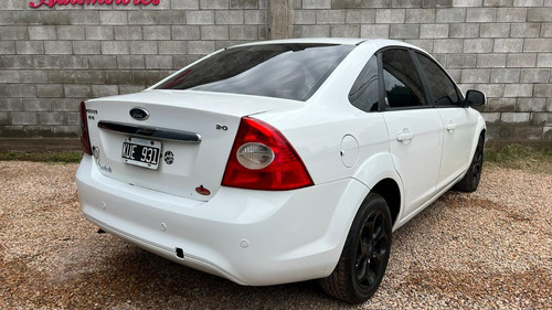 Ford Focus 2 2.0 Ghia Mt