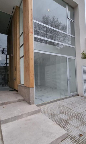 Local A Estrenar De 30 M2 Desarrollado En 2 Plantas.