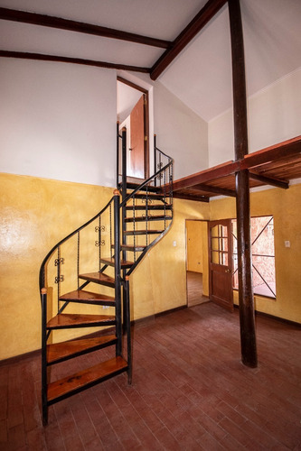 Imagen 12 de 30 de Gran Casa Chilena 5 Dormitorios, 4 Baños, Terreno 2.415 Mts2