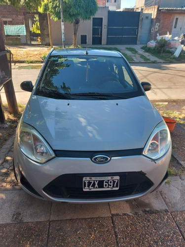 Imagen 2 de 9 de Ford Fiesta Max Ambiente