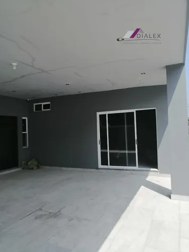 Col. Bosques De San Pedro -carretera Nacional- Casa En Venta Santiago N.l.