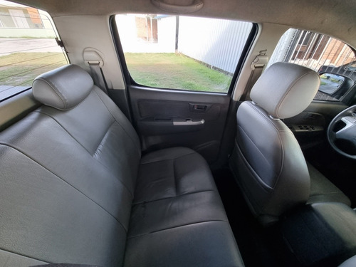 Imagen 16 de 21 de Toyota Hilux 2013 2.7 Cd Srv Vvti 4x4 Cuero
