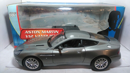 Aston Martin V12vanquish 1:18 P.model Art Milouhobbies A1969