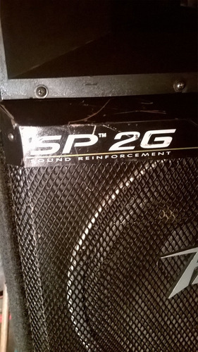 2 Cornetas Marca: Peavey Mod. Sp 2g Max Power-1200w Peak