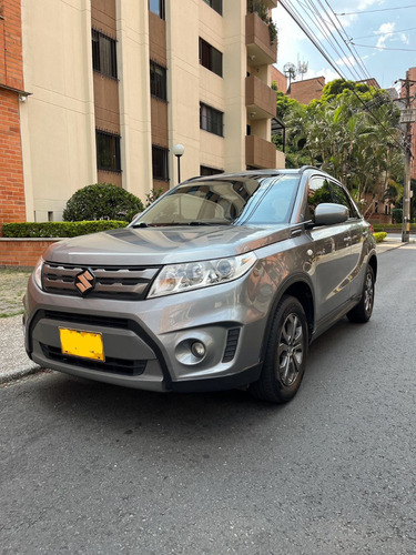 Suzuki Vitara Live