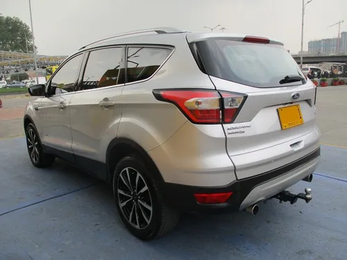 Ford Escape Titanium 4x4 2000cc At Aa