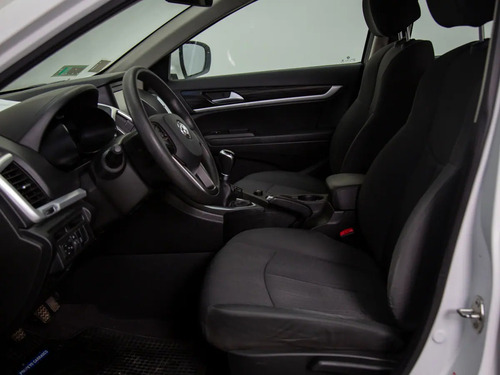 Dongfeng 2.0 Luxury 4x2 Mt 5p Ax7