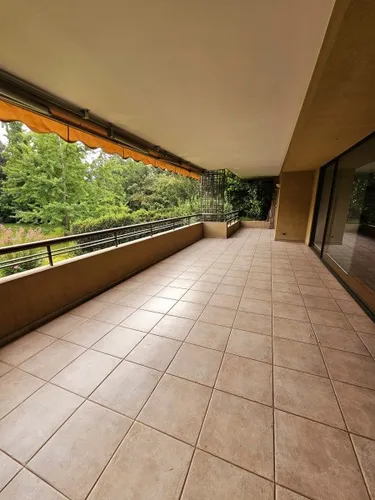 Departamento Estilo Penthouse En San Damian Con Paul Harris