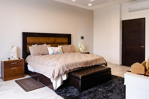 Casa En Fraccionamiento Residencial La Palma