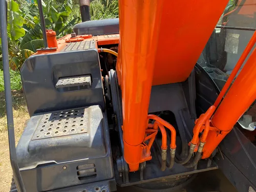 Excavadora Hitachi 210 Modelo 2017