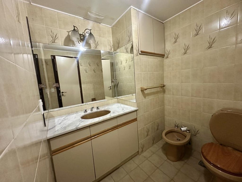 Casa En Alquiler En Vicente Lopez, Olivos - 5 Ambientes