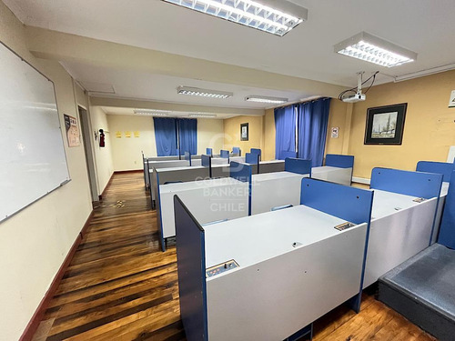 Impecable Edificio Amoblado Para Arriendo.