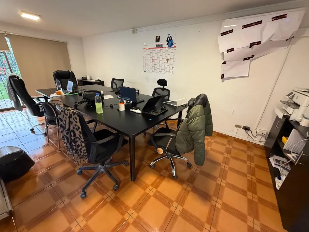 Imagen 2 de 20 de Casa Comercial 7 Oficinas 5 Estac. A Una Cuadra De Freire