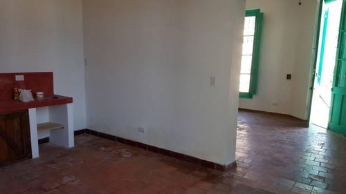 Imagen 3 de 13 de Casa De 3 Dormitorio Con Patio - Abasolo Y Guemes