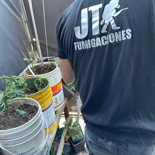 Servicio De Fumigaciones Y Limpieza De Tanque