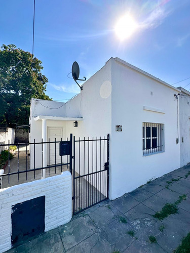 Casa En Alquiler En 20 De Junio N°29, Belen De Escobar