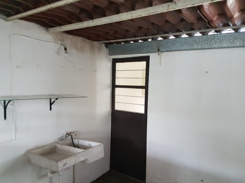 Imagen 6 de 20 de Quintas Martha Amplia Casa De Un Nivel En Privada Con Portón Eléctrico