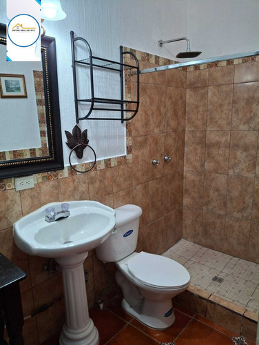 Hermosa Propiedad Integrada Por Dos Lindas Casas Coloniales