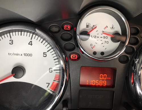 Peugeot 207 1.6 Xt Compact Sedan 2012