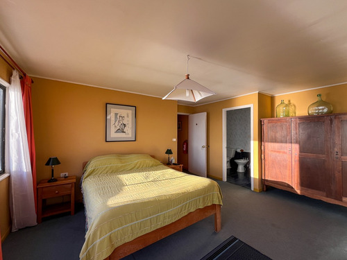 Hostal Con Impresionante Vista En Cerro Tacna, Maitencillo
