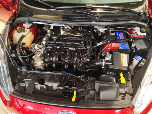 Ford Fiesta Kinetic 1.6 Se Powershift 120cv Cassano
