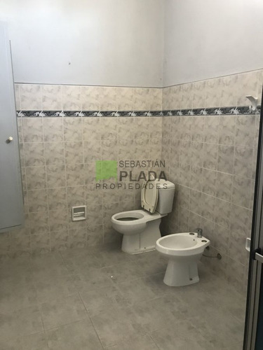 Imagen 11 de 15 de Apartamento 3 Dormitorios De Altos En Pleno Centro De San Carlos