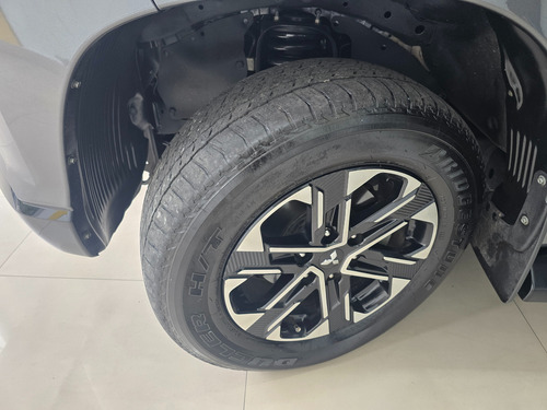 Mitsubishi L200 2.4 Triton Sport Hpe S Cab. Dupla 4x4 Aut. 4p