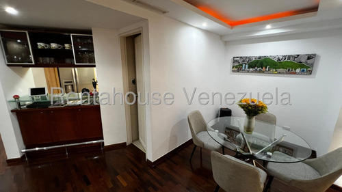 Estupendo Apartamento En Venta - Urb. El Rosal.