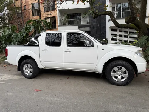 Nissan Navara 2.5 High Lujo