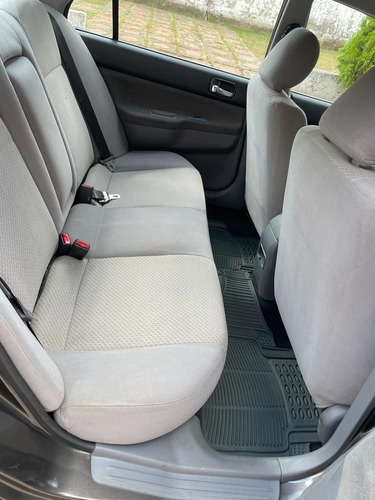 Imagen 7 de 11 de Mitsubishi Lancer Glx 1.6 108mil Km 2015