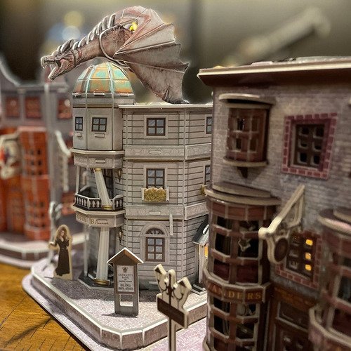 Imagen 4 de 9 de Harry Potter Callejón Diagon Alley Rompecabezas 3d