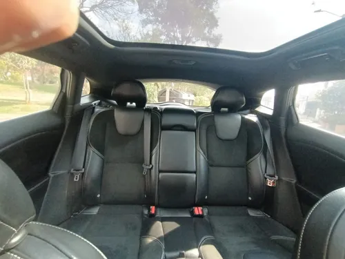 Volvo V40 2.0 T4 Drive-e R-design